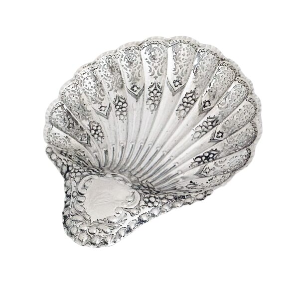 VICTORIAN SILVER SHELL DISH