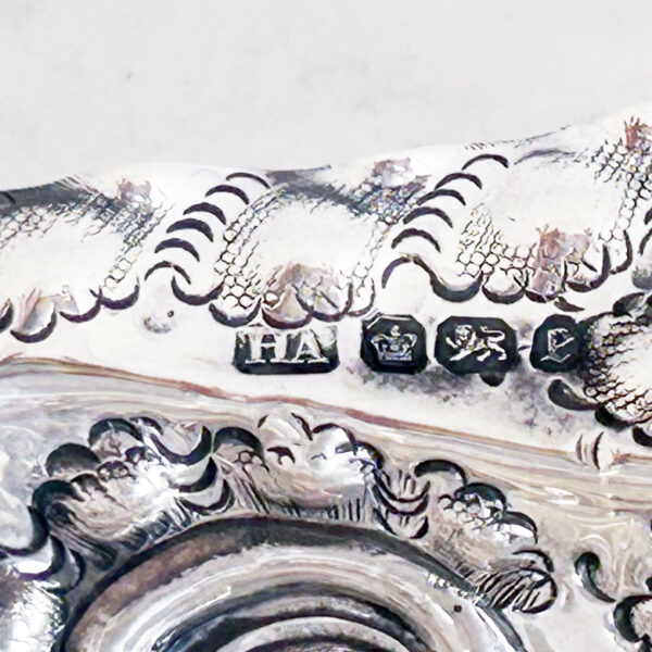 VICTORIAN SILVER SHELL DISH - Image 6