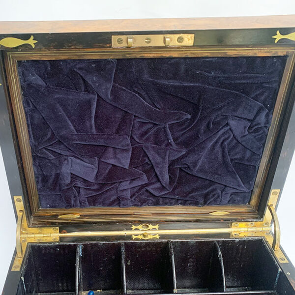 BURL WOOD VANITY CASE - Image 8