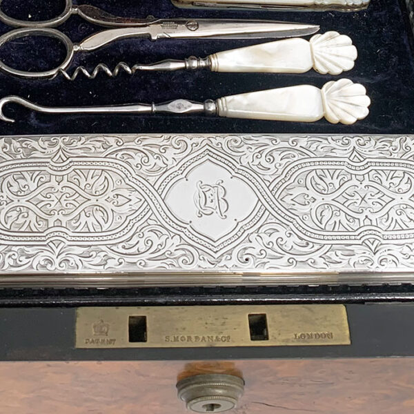 BURL WOOD VANITY CASE - Image 10