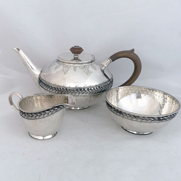 ENGLISH SILVER ARTS AND CRAFTS TEA SET - Image 4