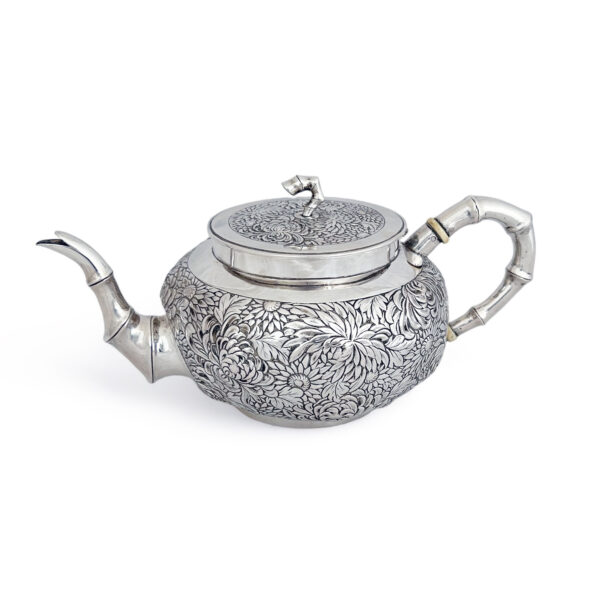 CHINESE EXPORT SILVER TEA POT