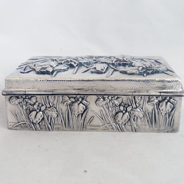 JAPANESE EXPORT SILVER IRIS  BOX - Image 2